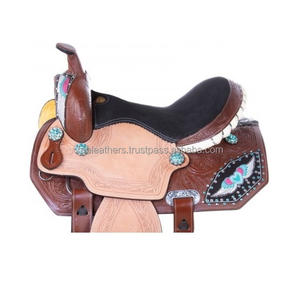 Magnifiquement fabriqué à la main en cuir véritable Western Pleasure Trail Riding Crystal Flying Heart Riding Horse Saddle en gros prix - Product Image 1