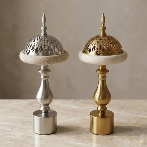 Quemador de Incienso Árabe de Resina y Metal de Lujo, Elegante Decoración para el Hogar de Oriente Medio, Juego de Mabkhara en Negro, Dorado y Plateado - Product Image 2