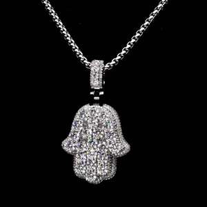 Collar Unisex de Plata de Ley 925 con Colgante de Mano de Hamsa Iced Out, Moissanita VVS de Corte Brillante Redondo y Engaste de Bisel, Estilo Hip Hop para Fiesta - Product Image 2