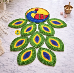 ชุดเสื่อปูพื้นลายขนนกยูงอินเดีย แพ็ค 10 ชิ้น ซักได้ กันน้ำ สำหรับตกแต่งพื้นในเทศกาลดิวาลี ตกแต่งทางเข้าบ้าน - Product Image 1