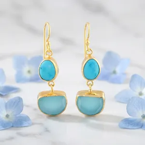 Großhandel Blaue Türkis- & Aqua-Chalcedon-Hakenohrringe, Messing-Goldplattierung, Hängeohrringe, Leichtgewicht-Modeschmuck - Product Image 4