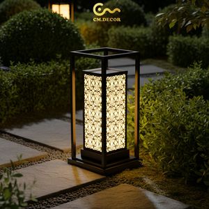 Lampe murale de jardin carrée minimaliste haut de gamme, luminaire extérieur moderne en acier inoxydable AC 200V E27 IP65 noir pour hôtel et résidence - Product Image 4
