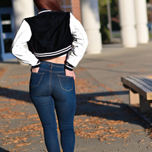 Chaqueta Corta Estilo Universitaria para Mujer, Chaqueta Bomber Negra y Blanca con Letras, Mangas de Cuero Sintético, Ropa Exterior Informal, Moda Femenina - Product Image 5