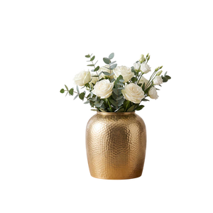 Jarrón de Mesa Moderno de Latón, Hecho a Mano, Acabado Dorado, Portaflores Decorativo para el Hogar, Centro de Mesa para Bodas, Diseño Moderno - Product Image 1