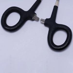 Pinzas Hemostáticas Curvas Manuales de Acero Inoxidable, Instrumento Quirúrgico para un Control Seguro del Sangrado, Reutilizables, de Alta Calidad - Product Image 5