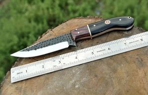 Cuchillo de caza hecho a mano, forjado y martillado, con hoja fija, mango de madera Pakka, para bushcraft, camping, EDC, cuchillo utilitario tipo Skinner. - Product Image 4