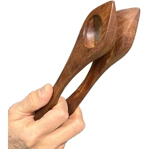 Les cuillères musicales en bois de rose GREAT MUSIC & COMPANY, instrument de percussion artisanal, accessoire pour la performance de musique folklorique - Product Image 2