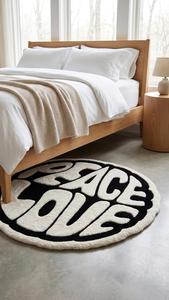 Tapis d'appoint décoratif moderne en laine tuftée à la main, antidérapant, à poils moyens, motif géométrique, noir et blanc, design classique, qualité supérieure, Paix et Amour - Product Image 2