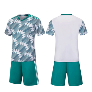 Ropa Deportiva para Hombre de Calidad OEM a Precio Económico, Secado Rápido, Logotipo Personalizado, Uniforme de Fútbol para Adultos, Jersey de Fútbol - Product Image 2