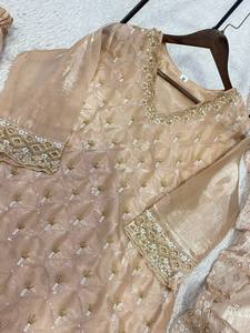 Conjunto de Kurti Sharara Gharara de Seda Bordado con Lentejuelas de Diseño Indio, Cosido a Mano, para Venta al por Mayor, Estilo Antra, para Invierno, Diwali, Bodas y Fiestas - Product Image 5