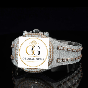 Reloj de Diamantes en Oro Rosa con Cristales, Movimiento de Cuarzo de Precisión, para Eventos Casuales y Formales, Disponible para Exportación - Product Image 1