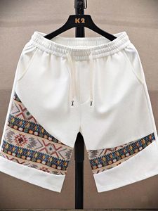 Shorts Bermuda Homme Blancs à Patchwork avec Cordon de Serrage à la Taille, Panneaux à Motifs Ethniques, Toile de Haute Qualité 100% Polyester, Tenue Décontractée - Product Image 3