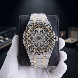 Montre de luxe unisexe à quartz, incrustée de diamants, boîtier tonneau, bracelet naturel, 46 mm, mouvement ETA analogique, aiguilles lumineuses, alarme plongeur - Product Image 1