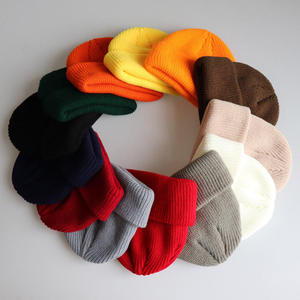 Bonnets d'hiver personnalisés avec logo brodé pour hommes et femmes, en tricot côtelé en laine mérinos, acrylique, coton, cachemire, avec logo de créateur - Product Image 2