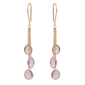 Boucles d'oreilles pendantes en or 18 carats à trois couches avec saphir rose - Product Image 1
