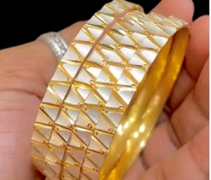 Belle élégante à la mode un gramme plaqué or et micro italien polonais bracelets quotidiens quatre paires de bracelets pour les femmes - Product Image 2