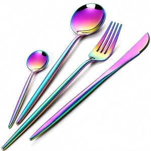 Colección de Cubiertos Multicolor con Acabado Espejo Royal, Juego de 4 Piezas – Vajilla Premium Apta para Lavavajillas para Eventos y Celebraciones Elegantes - Product Image 1