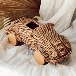 Proveedor vietnamita de coches de juguete de ratán para niños pequeños, juguetes trenzados a mano, coches de juego imaginativos para niños - Product Image 5