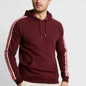Sudadera con capucha para hombre con rayas en las mangas, detalles deportivos en las laterales, corte regular, estilo pin stripe. - Product Image 6