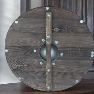 Grand bouclier rond en bois de style viking nordique, artisanat traditionnel fait main pour costumes historiques et exposition - Product Image 3
