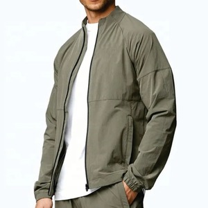 แจ็คเก็ตบอมเบอร์ผู้ชายแบบสั่งทำพิเศษ ผ้าโพลีเอไมด์ 85% อีลาสเทน 15% สีเขียวมะกอก ซิปเต็มตัว ปลายแขนเสื้อแบบรัดรูป - Product Image 1