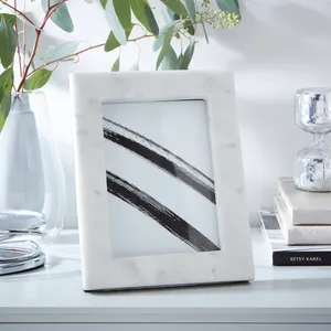 Cadre photo élégant en marbre blanc fait main, pierre naturelle de luxe pour la décoration de la maison, du bureau et comme cadeau, avec support mural - Product Image 3