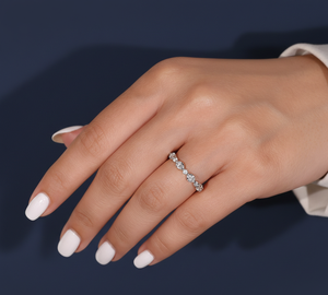 Anillo de Diamantes de Laboratorio de 0.93 Ct, Banda Redonda Ovalada VVS F G, Oro Blanco, Anillo de Diamantes Personalizado al por Mayor, Anillo de Compromiso de Laboratorio - Product Image 5