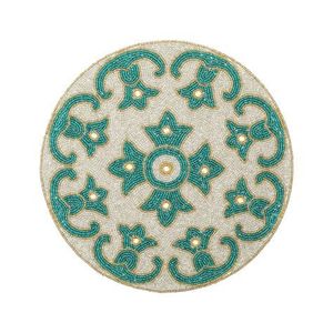 Set de table brodé et perlé sur mesure pour la décoration intérieure de boutiques et les collections exclusives de tables à manger - Product Image 5