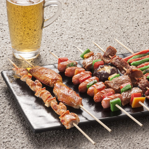 Assiette <span class=keywords><strong>rectangulaire</strong></span> noire en mélamine, texture <span class=keywords><strong>ardoise</strong></span>, incassable, pour steak et brochettes, <span class=keywords><strong>plateau</strong></span> de service pour grillades de restaurant japonais - Product Image 4
