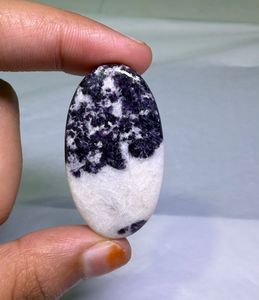Lepidolita natural de alta calidad en cabujón, formas mixtas, venta al por mayor, piedras preciosas sueltas para la fabricación de pendientes, colgantes y anillos de plata hechos a mano. - Product Image 3