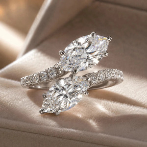 Bague de fiançailles de luxe en diamant de laboratoire taille marquise 3,7 carats, plaquée or 14 carats, pour anniversaire de mariage et cadeau - Product Image 3