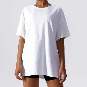 T-shirt blanc surdimensionné à col rond et manches courtes pour femme, coupe ample, tissu jersey 100% coton, à porter toute l'année - Product Image 1