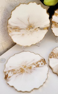 Premium Polished Natural Resin Reusable Coasters Set with Metallic Gold Rim Boxed Set for Dining Table - Product Image 4