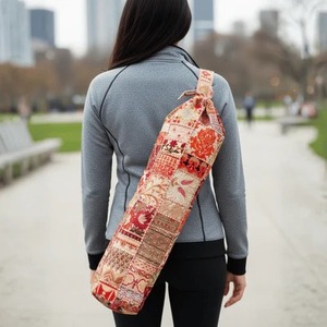 Tapete de yoga hecho a mano con patchwork Kambhari, estilo bohemio en colores pastel, artesanía india de Rajasthan. - Product Image 6