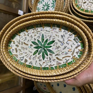 Plateau en rotin tressé avec nacre pour la décoration de la maison, l'organisation de table, fabriqué au Vietnam - Product Image 1