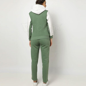 Vêtements de sport de haute qualité, survêtement tendance pour femmes, vêtements de course, survêtement fabriqué au Pakistan - Product Image 2