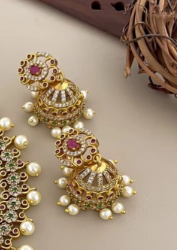 Ensemble collier et boucles d'oreilles de haute qualité, design classique, en laiton plaqué or, avec pierres, pour mariage, fiançailles, fête, cadeau pour femme - Product Image 2