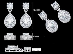 Boucles d'oreilles pendantes pour femmes avec diamants de laboratoire ronds et en forme de poire de 2 carats, en or blanc massif 14 carats, serties halo. - Product Image 6