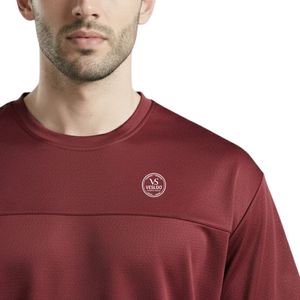 เสื้อยืดโอเวอร์ไซส์สีแดงเลือดหมูสำหรับผู้ชาย ผ้าฝ้ายพรีเมียม ระบายอากาศได้ดี นุ่ม สวมใส่สบาย ทรงหลวม เหมาะสำหรับออกกำลังกาย ฟิตเนส ฝึกซ้อม ชุดลำลอง สตรีทแวร์ รับผลิตแบบ OEM - Product Image 4