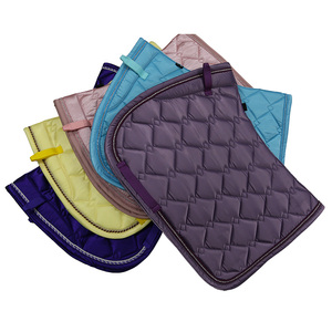 Produits d'équitation de qualité supérieure, tapis de selle personnalisés, couvertures de selle en satin, équipement équestre - Product Image 3