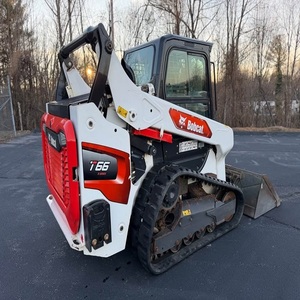 Chargeuse compacte sur chenilles Bobcat T86 Diesel avec une efficacité élevée de 75 kW et une garantie de 2 ans - Product Image 3