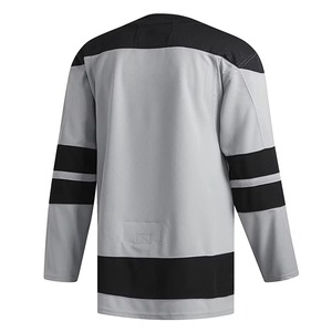 Maillot de hockey sur glace personnalisé gris et noir à rayures, manches longues, à lacets, anti-humidité, vêtements pour hommes adultes - Product Image 2