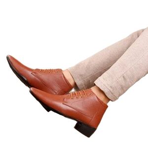 Mocassins en cuir formels de luxe pour hommes Design Brogue classique à lacets pour les professionnels pour l'hiver été lumière plate - Product Image 6