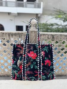 Sac à bandoulière matelassé en velours imprimé – Sac à main chic et tendance pour tous les jours - Product Image 5
