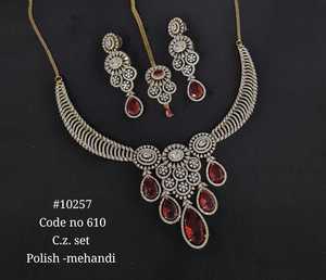 Collar de circonita cúbica roja 10257 con pendientes Tikka, chapado en rodio/mehandi, joyería nupcial roja en forma de lágrima para bodas y fiestas. - Product Image 6