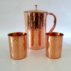 Jarra de agua de cobre martillado y juego de 2 vasos, kit tradicional de metal para servir bebidas con tapa, jarra de agua de cobre puro - Product Image 3