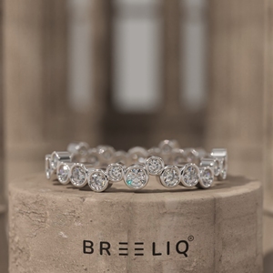 แหวนเพชรทรงกลม 14K ทองคำแท้ ฝังเพชรแล็บโกรว์ ดีไซน์แบบ Eternity วงเต็ม หรูหรา ทันสมัย สำหรับผู้หญิง - Product Image 4