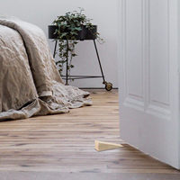 Butées de porte en bois de pin naturel Conception triangulaire simple pour le bas de la porte Cale de porte de sécurité à domicile antidérapante