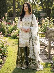 Ensemble Gharara vert bouteille blanc avec broderie Zari dorée, 3 pièces, tenue traditionnelle pakistanaise pour fête, Aïd, Mehndi, vêtements ethniques 2026 - Product Image 2