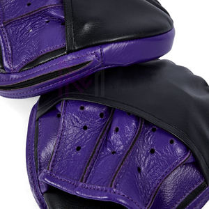 Guantes de Boxeo Negros y Morados de Primera Calidad, de Cuero Genuino, Curvos, para Entrenamiento Profesional, Personalizables OEM, para Kick Boxing - Product Image 5